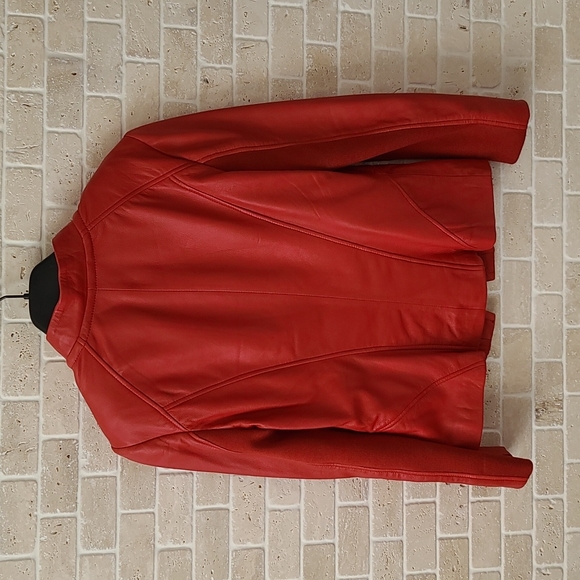 Danier Women's Poppy Red Genuine Leather Jacket ( Sz M/P) - Picture 4 of 7